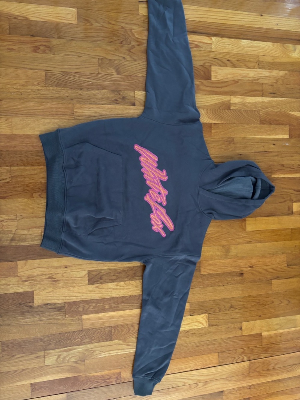 WHITE FOX Embroidered Hoodie - Picture 3 of 3